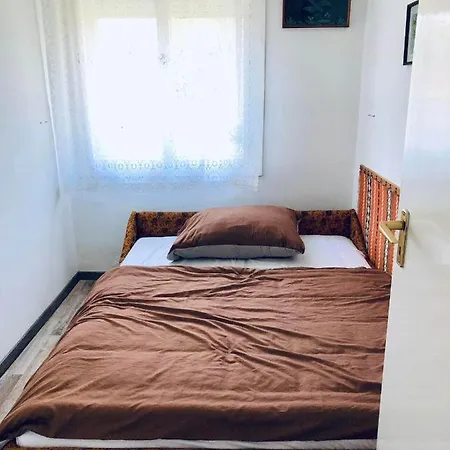 Reginavendeghaz Semesterbostad Balatonmáriafürdő