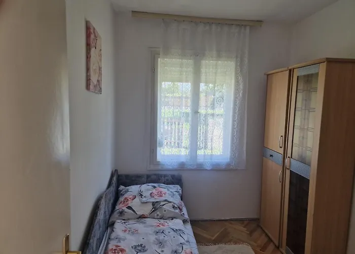 Holiday home Reginavendeghaz Balatonmariafurdo